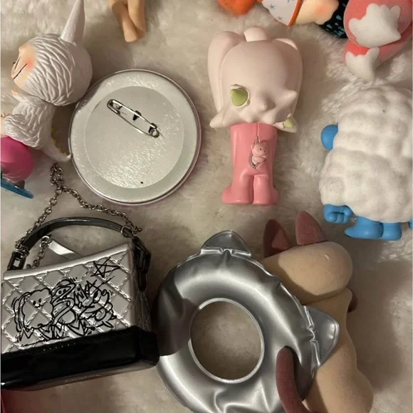 Popmart figurine set - Picture 6 of 7